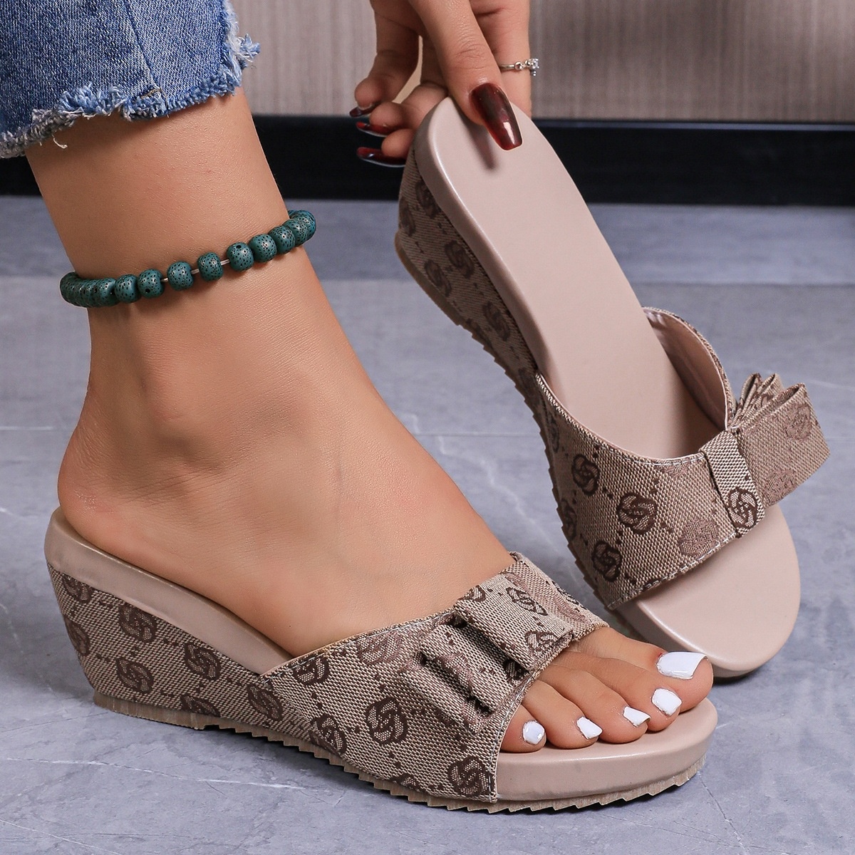 free shipping sandals designers for womens 2025 New Product Height Increase Fashion Style Personality Leisure Versatile Outerwear Size 35-43