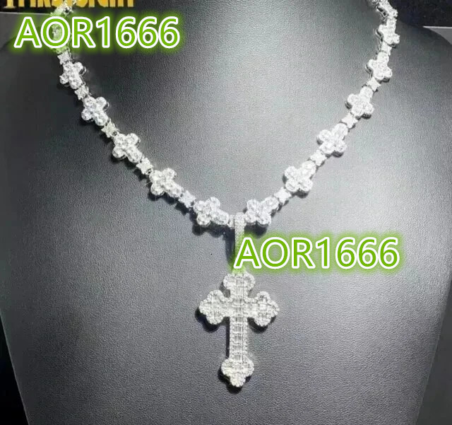 925 Sterling Silver 300 Ct Round Cut Moissanite Pendants Charms Mens Cross Pendant