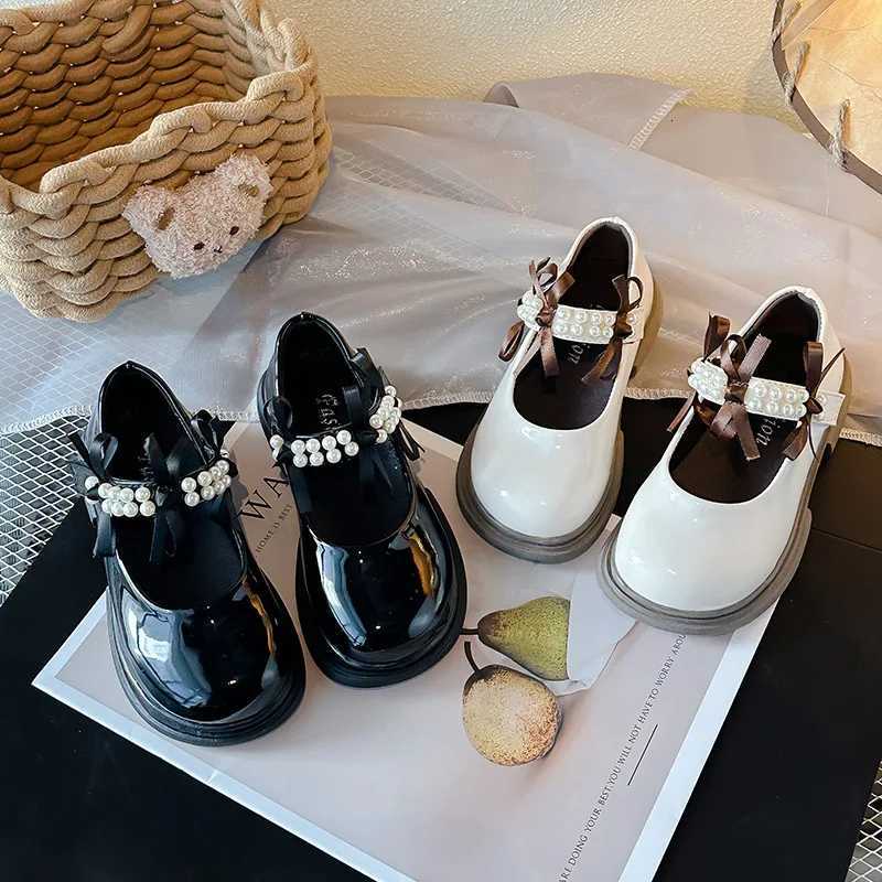 Girls Shoes 2025 New Spring and Autumn Single Shoes Zhongda Children Fashion Performance ShoesT251101