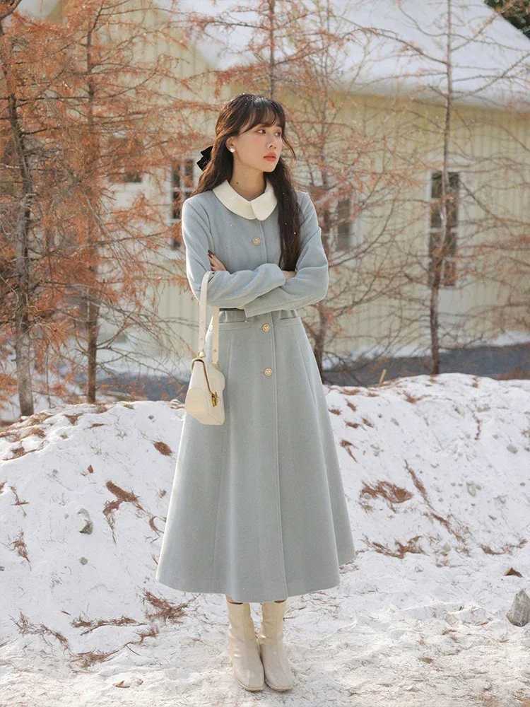 French Vintage Woolen Overcoat for Women Winter Slim Fit Elegant Long Sleeve Dress Style Coat PetiteFriendly Classic OuterwearT251101