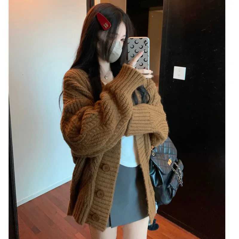 2025 AutumnWinter New Solid Color Thick Vneck Loose Knitted Cardigan Korean Sweet Sweater Fashion Warm Womens Knitted JacketT251101