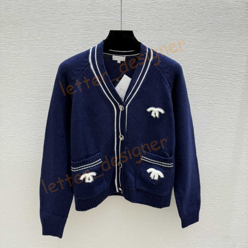 Designer Women's Sweaters 25 Early Autumn New Style Color-Block Striped V-Neck Knitted Long Sleeve Cardigan sweater for women