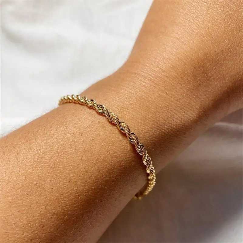 Simple Stainless Steel Rope Chain Bracelet 4MM Gold Womens Bracelet Minimalist Fashion Hip Hop Jewelry C048 Y250329