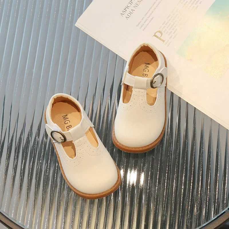 Spring Autumn Boy Leather Shoe Fashion Vintage Girls Flat Shoes Tstrap Children School Mary Janes Soft Soled Kids Single ShoesT251101