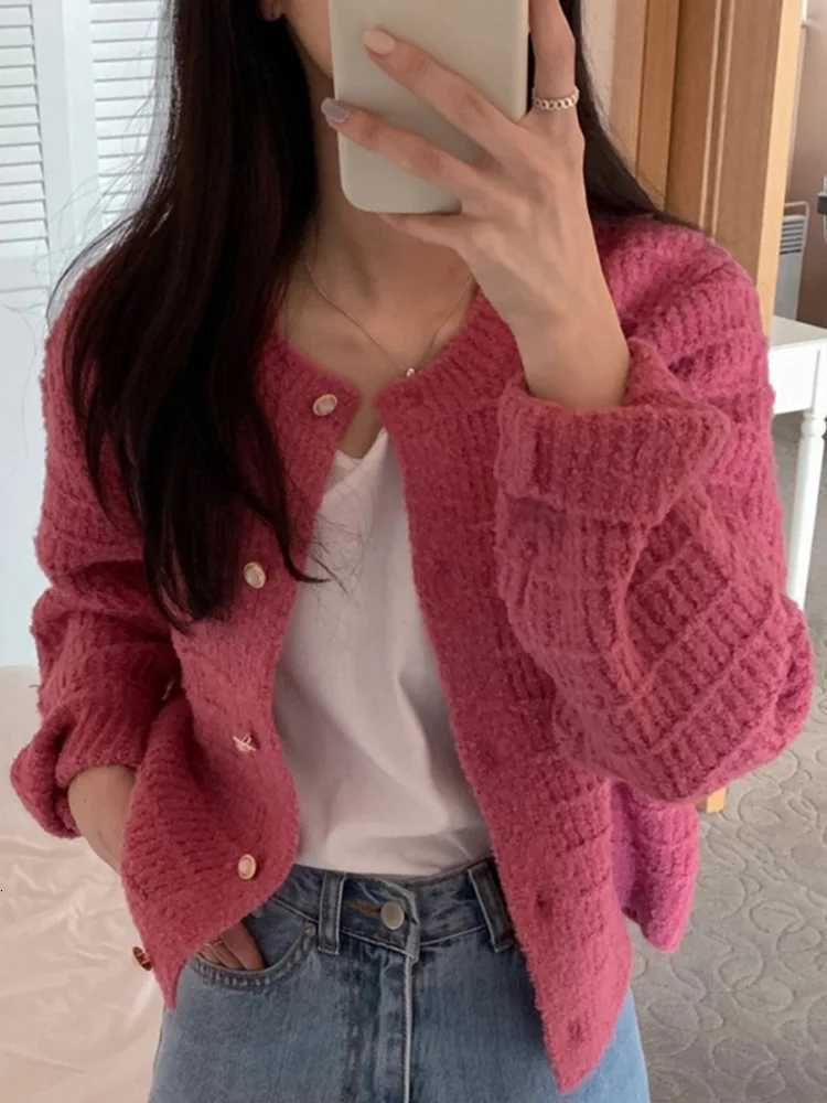 New Fashion Long Sleeve Knitted Cardigan Coat Women Autumn Winter Botton Knittes Women Sweaters Elegant Winter ClothesT251101