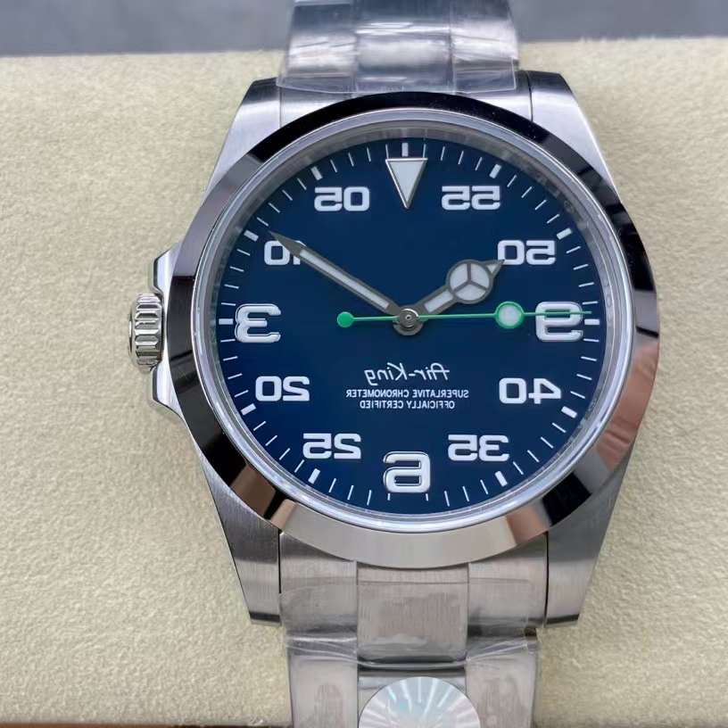 Stylish 40mm Mens' Chronograph Watch with Unique Lightening Symbolic Design - Automatic Winding Mechanism M116400