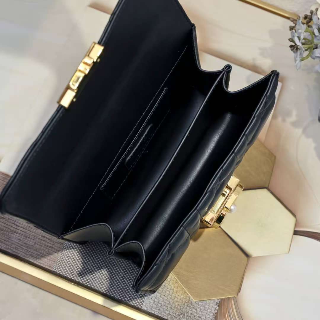 Luxury gifts for girl designer belt for women high quality men Belt bag classic luxury belt Bag with Waist Bag fashion Versatile Dress Belt Decorative Suit