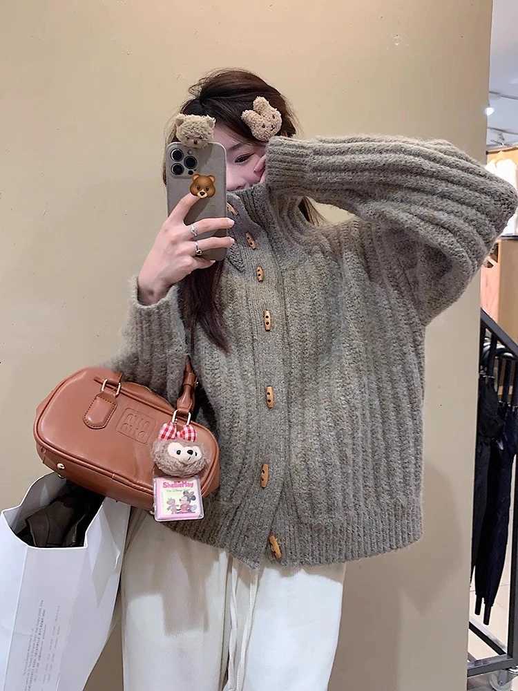 Vintage Horn Buckle Turtleneck Sweater Cardigan Jacket Winter Womens Elegant Loose Thickened Knitted TopT251101