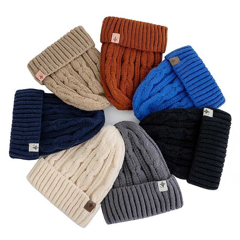 New Unisex Warm Winter Hats Fashion Streetwear Beanie For Women Couple Outdoor Winter Knitted HatXJ251101