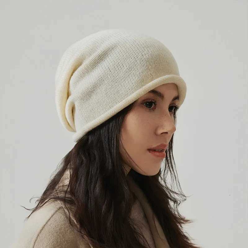100 Pure Wool Knitted Women Beanies HighQuality Versatile Solid Warm Trend Hat Classical Simple Wool Slouchy Heap Hats Men CapXJ251101