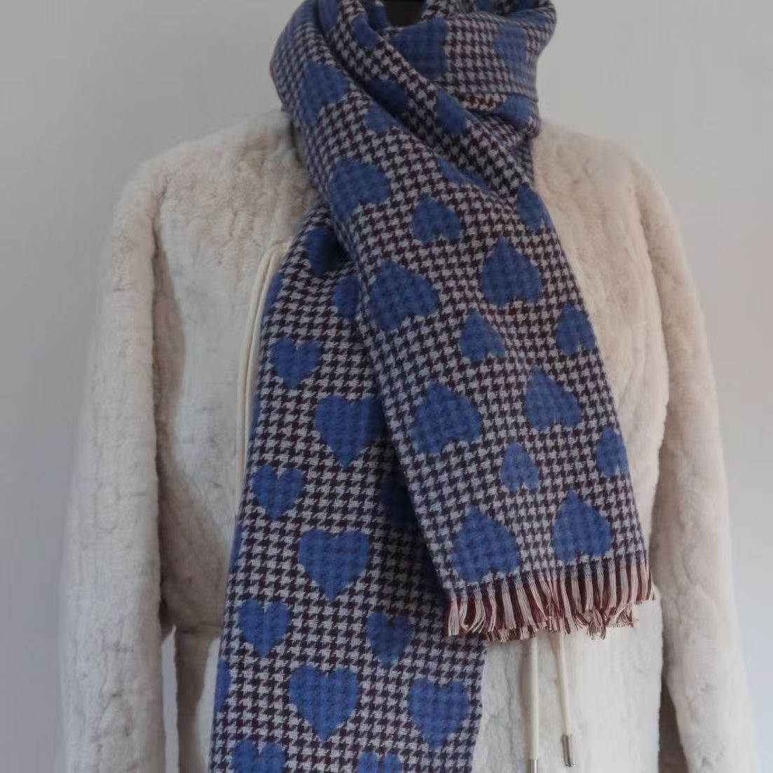 T397 plaid scarf women's winter Korean version all-match thick warm scarf women's spring and autumn love double-sided cashmere shawl