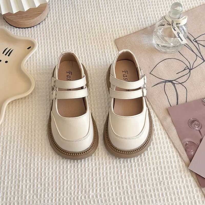 Girls Casual Shoes for Party Wedding Shoes Back To School Mary Janes with Heart Buckle Classic Soft Fashion Princess Sweet ChicT251101