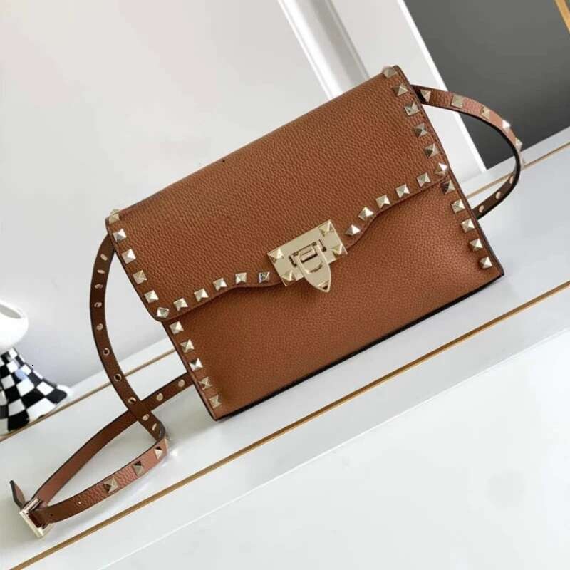 2025 Free Shipping New Designer Bag Light Luxury Fashion Rivet Crossbody Bag Women's Genuine Leather Single Women's Handbag Shoulder Crossbo