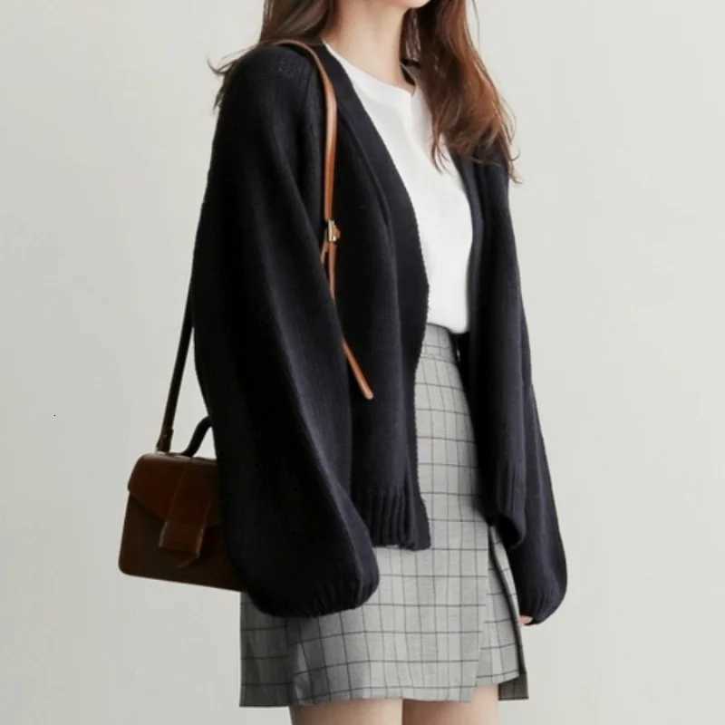Elegant Knitted Solid Cardigan Coats Fashion Women Loose Long Sleeve Spring Autumn Sweaters Casual 2025 New Korean CardigansT251101