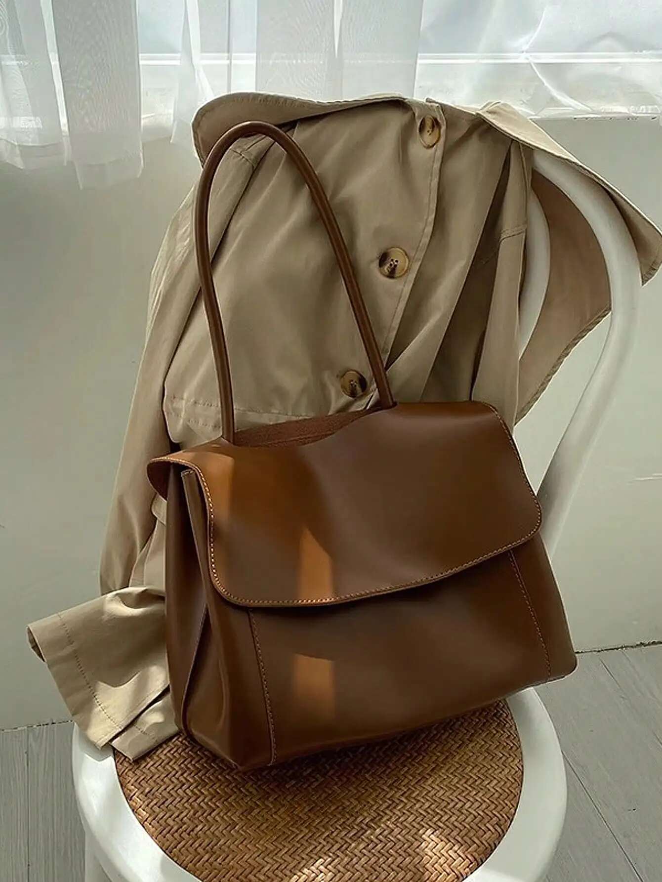 Large Capacity Spring/Summer New Retro Briefcase Women's Unique Design One Shoulder Crossbody Bag Trendy