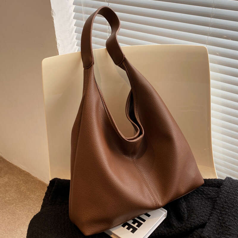 Spring/Summer New Fashionable PU Single Shoulder Underarm Large Capacity Women's Crossbody High Texture Commuter Tote Bag