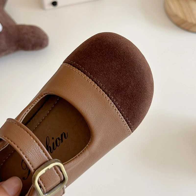Girls Shoe 2025 Summer New Vintage Leather Shoe Casual Kids Shoe Allmatch Mary Jane Shoes Brand Flat Shoes T251101