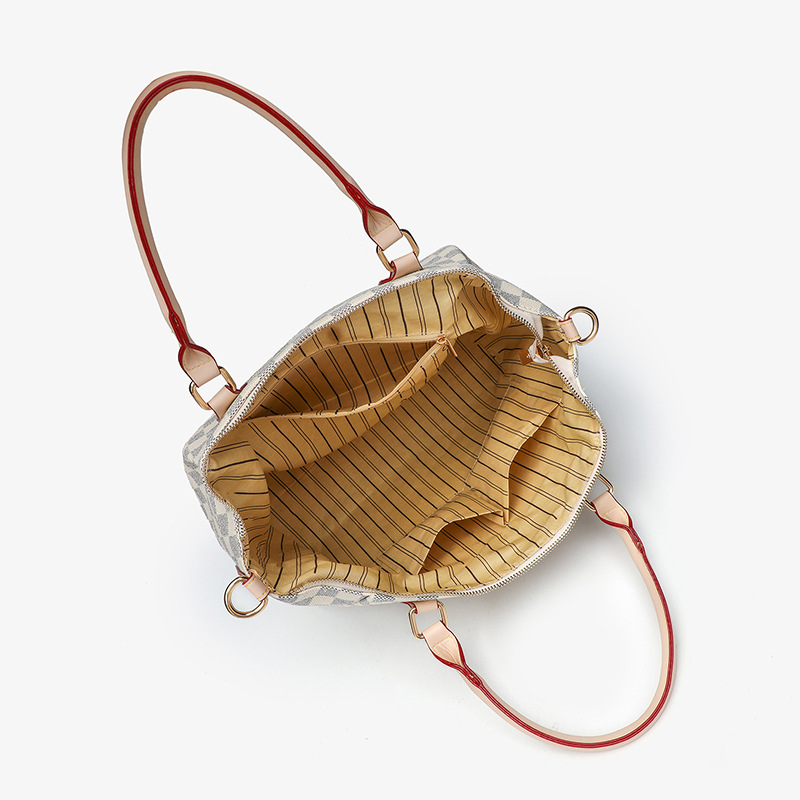 2025 New Women's Bag Retro Large Capacity Handbag Fashion Casual Chessboard Pattern Diagonal Cross Bag Simple Portable