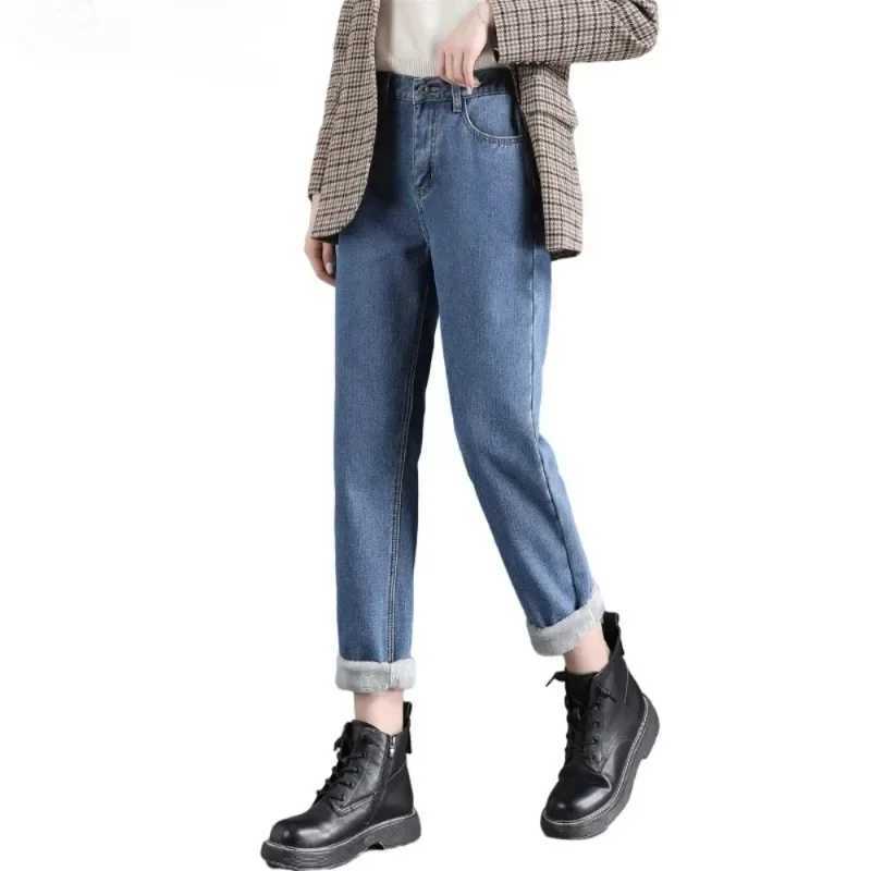 Winter Warm Slim Jeans Ladies Casual Denim Pencil Pants Thick Velvet Women Jeans High Waist Skinny Straight Jeans Fleece J251031