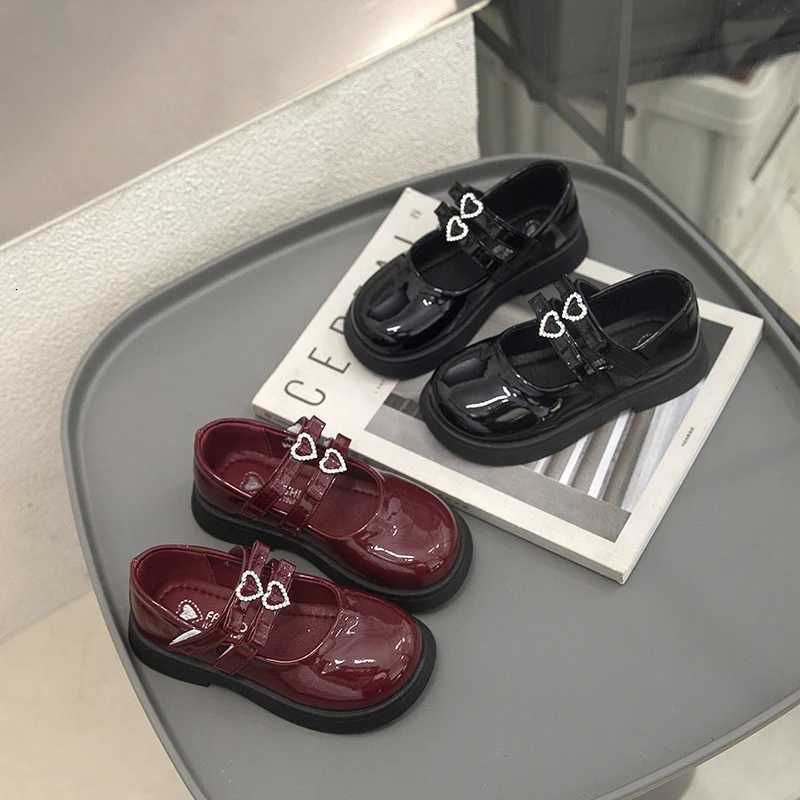 2025 Spring New Children Leather Shoes for Girls Fashion Korean Style Soft Princess Nonslip Elegant Mary Jane Wedding ShoesT251101