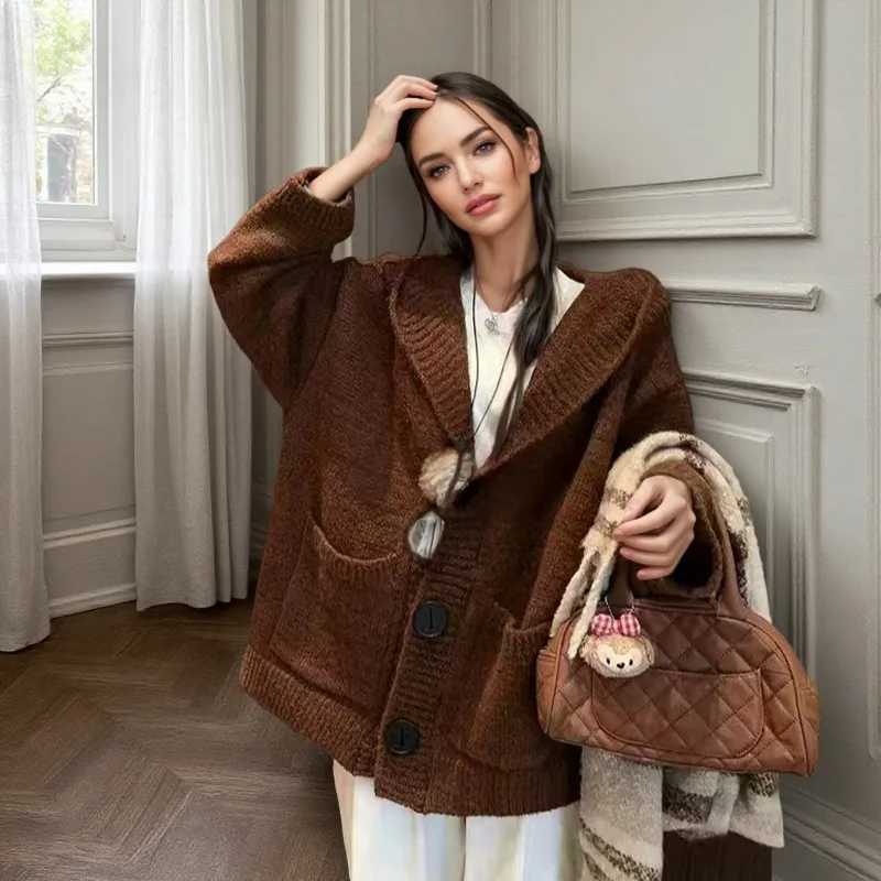 Autumn Casual Knitted Cardigan with Pockets Winter New Womens Vneck Longsleeved Loose Sweater Elegant Solid Color KnitwearT251101