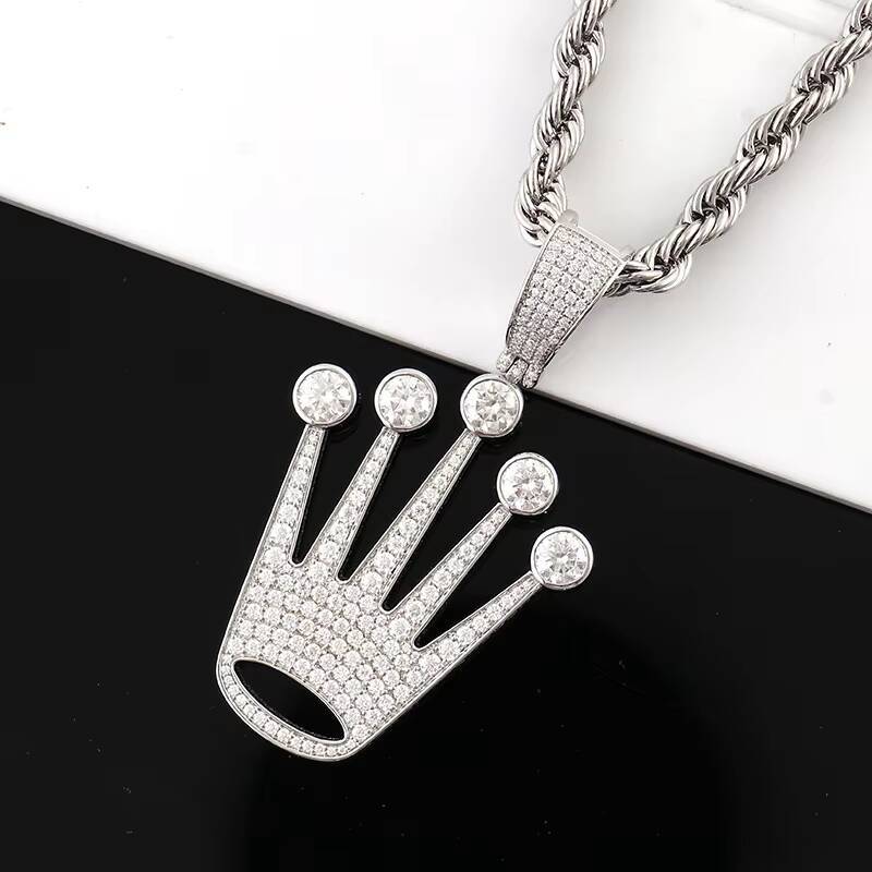 Wholesale Hip Hop Fine Jewelry 925 Sterling Silver Iced Out Moissanite Crown Shaped Design Charm Pendant Necklace for Men Women