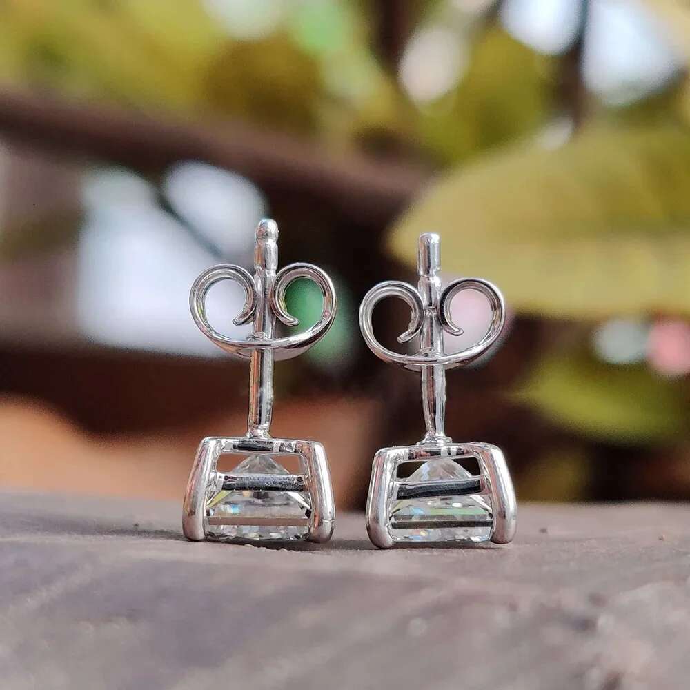 2Carat Princess Cut Moissanite Earrings with Gra Certificates Sterg Sie Square Lab Dia Stud Earring for Women Men