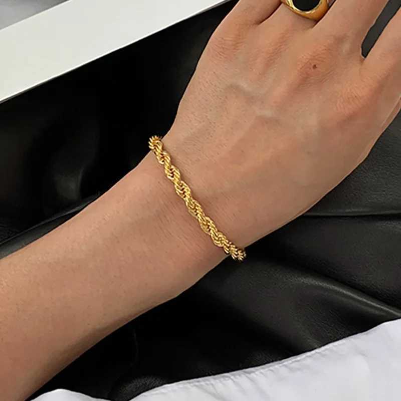 Simple Stainless Steel Rope Chain Bracelet 4MM Gold Womens Bracelet Minimalist Fashion Hip Hop Jewelry C048 Y250329