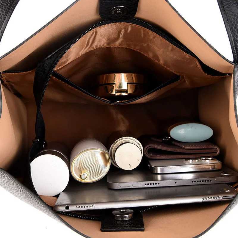 Soft Leather Luxury Handbag Womens New Casual Tote Bag Designer Ladies Large Shoulder Crossbody Handle Sac for Female PatchworkW251101