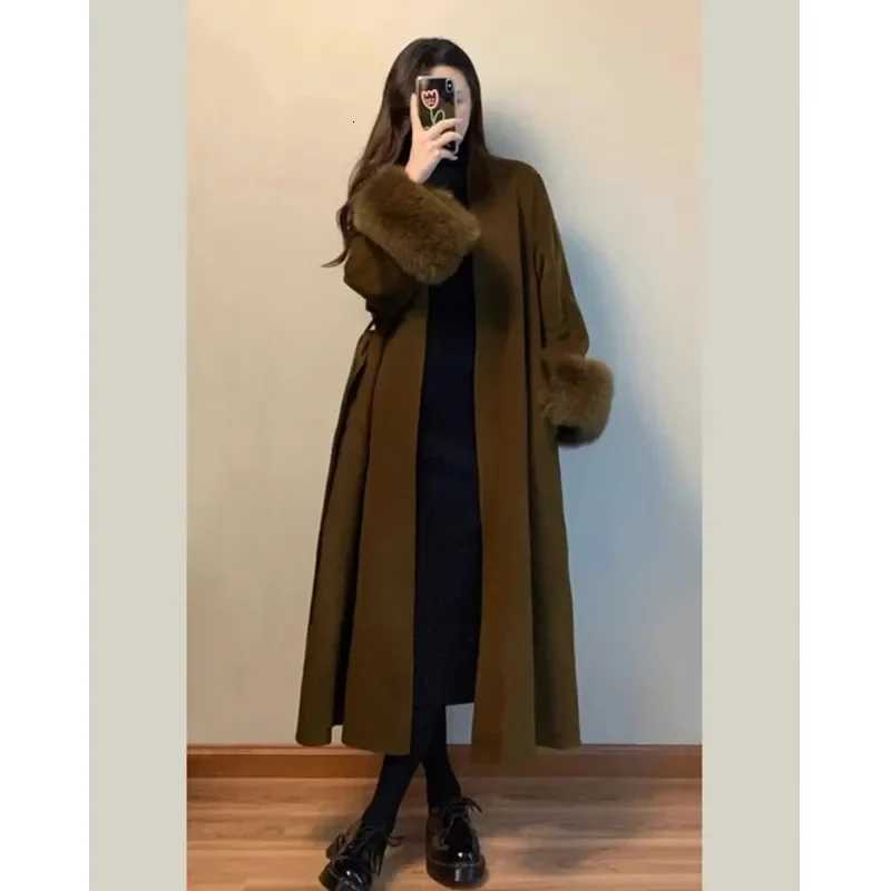 2025 New Spring Winter Warm Long Woolen Coat Women Elegant Warm Wool Blend Trench Coat With Belt Fashion OuterwearT251101