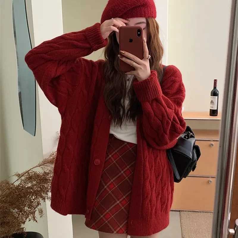 Korean Fashion Female Red Knitted Cardigan Sweater Lazy Wind Loose Cardigans Coat Spring Autumn Casual Thicken Sweater JacketT251101