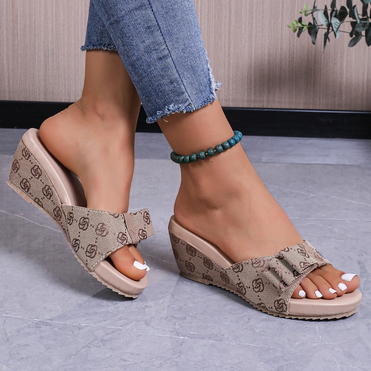 free shipping sandals designers for womens 2025 New Product Height Increase Fashion Style Personality Leisure Versatile Outerwear Size 35-43