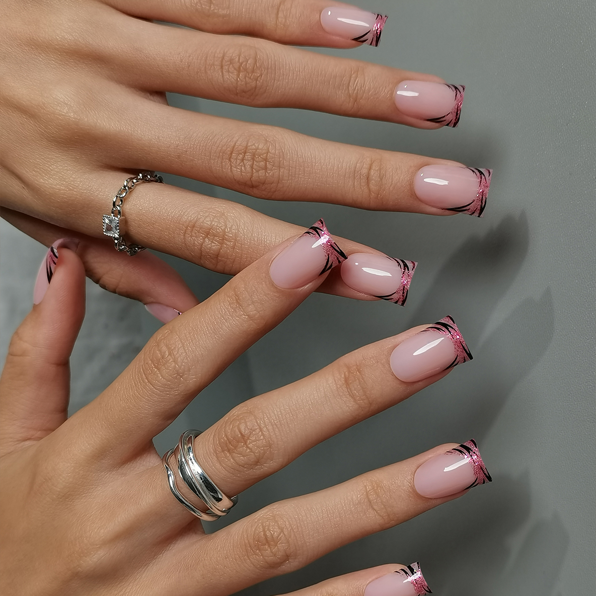 30pcs French Pink Duckbill Fake Nails Leopard Flower Print Press on Nail Wearable Detchable Sweet Cool Spicy Girl False Nails