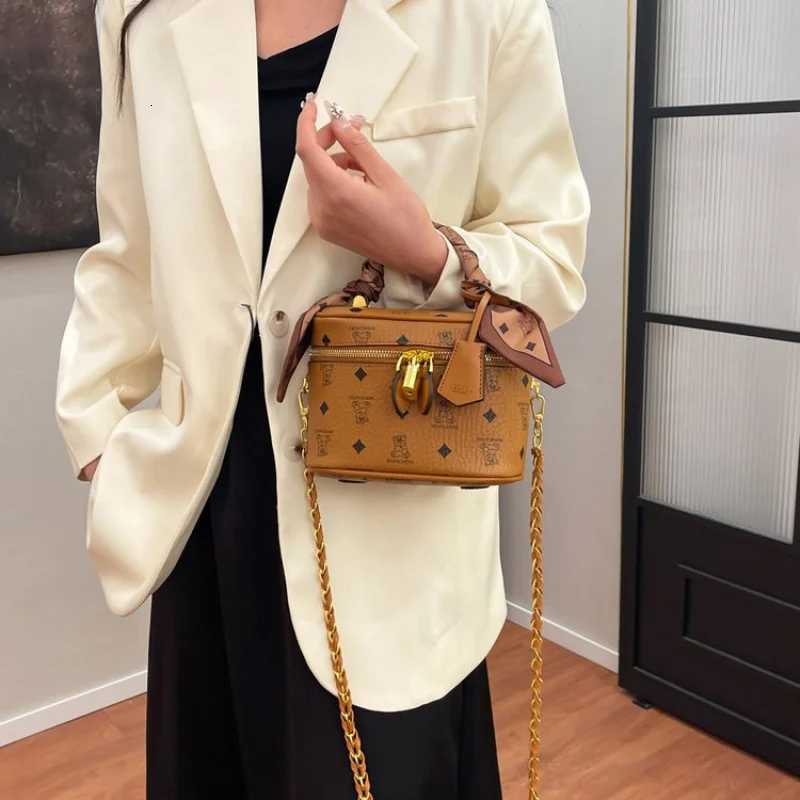 Designer bag HighQuality Leather Crossbody Bag By Famous Designer Wens Shoder Bag Classic Elegant For Outings Y251101