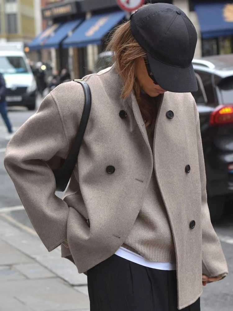 Brown French Style Vneck Doublebreasted Woolen Jacket European American New Autumn Winter Suit Womens Clothing Winter CoatT251101