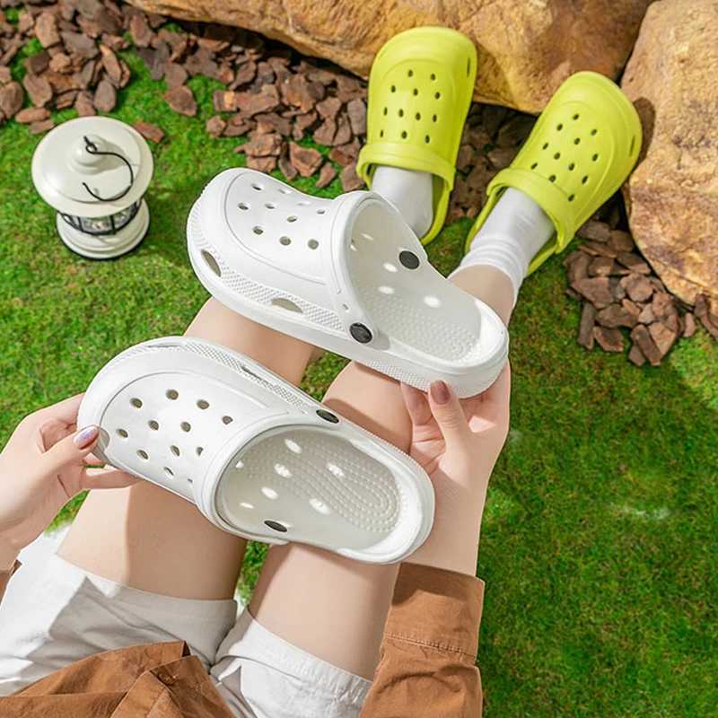 Summer womens sandals casual EVA lightweight outdoor womens shoes anti slip thick soled beach shoes casual garden shoesXJ250401