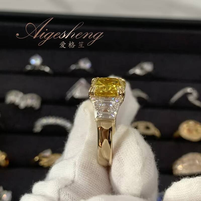 Aigesheng Fashion Jewelry Rings Fancy Natural Diamond 18K Real Gold Wedding Rings Couple Set