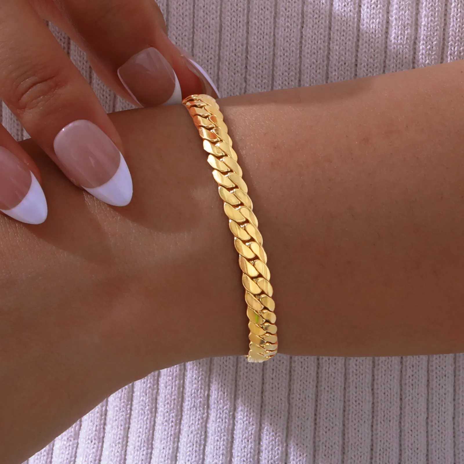 Unique Cuban Link bracelet stainless steel NK chain bracelet fashionable waterproof jewelry gift Y250329