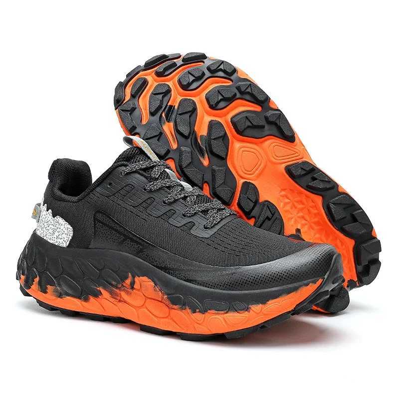 Mens Breathable Bounce Trail Running Shoes Anti-slip Cushioning Outdoor Thick Bottom Running Shoes Couple SneakersC250401