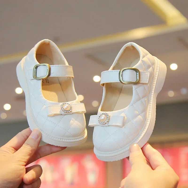 New Fashion Chic Shoes for Girls Mary Janes Rhombic Grid Leather Shoes Childrens Loafers Kids Flats Pearl Bowknot Student ShoesT251101