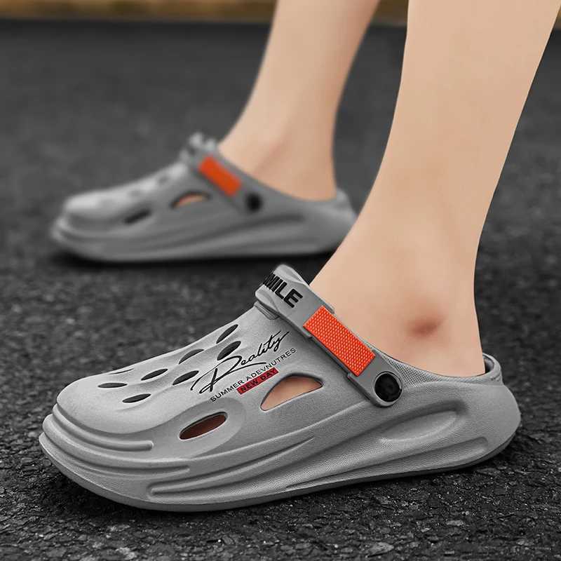 Mens garden sandals summer slippers mens casual shoes Fi luxury sandals comfortable home soft slippers 40-45XJ250401