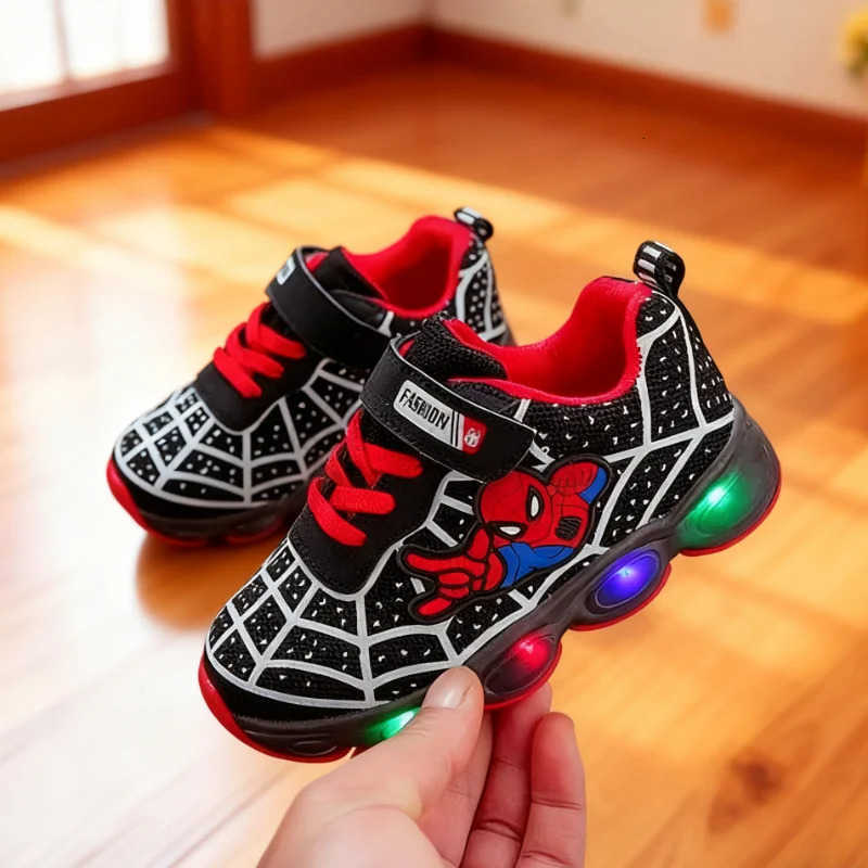 Disney Children Luminous Shoes For Boys Gilrs New LED Lighted Soft Spring Baby Kids Sneakers Infant Tennis Breathable H251101