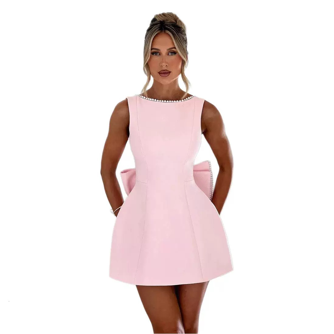 Summer Women's Pearl Bow Fashionable Slim Fit Short Skirt With A Spicy A-Line Dress On The Back
