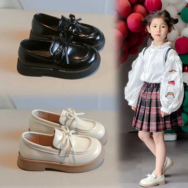 New Fashion Childrens Leather Shoes Spring Autumn Versatile Black School Girl Shoes Party Wedding Causal Kids Princess LoafersT251101