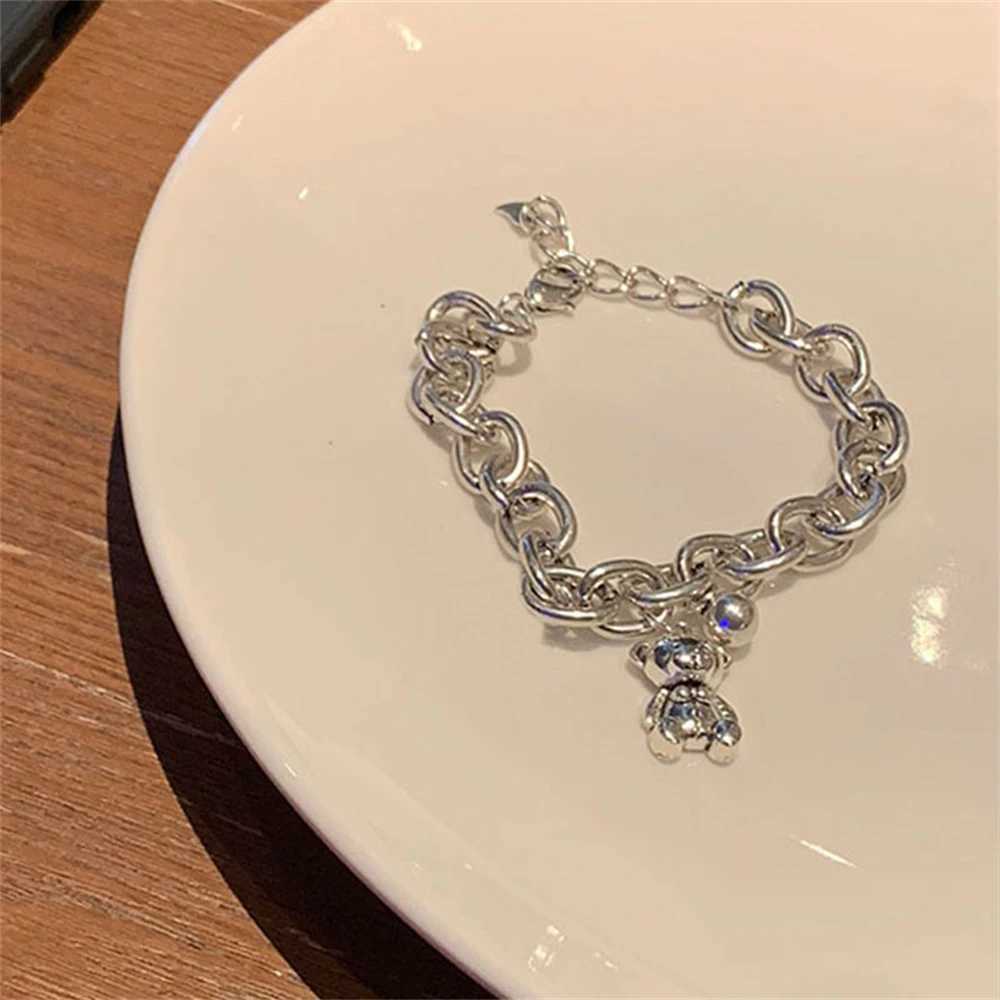 Silver plated lamp luxury womens bear pendant tag charm silver bracelet retro thick chain hip-hop bracelet jewelry Y250329