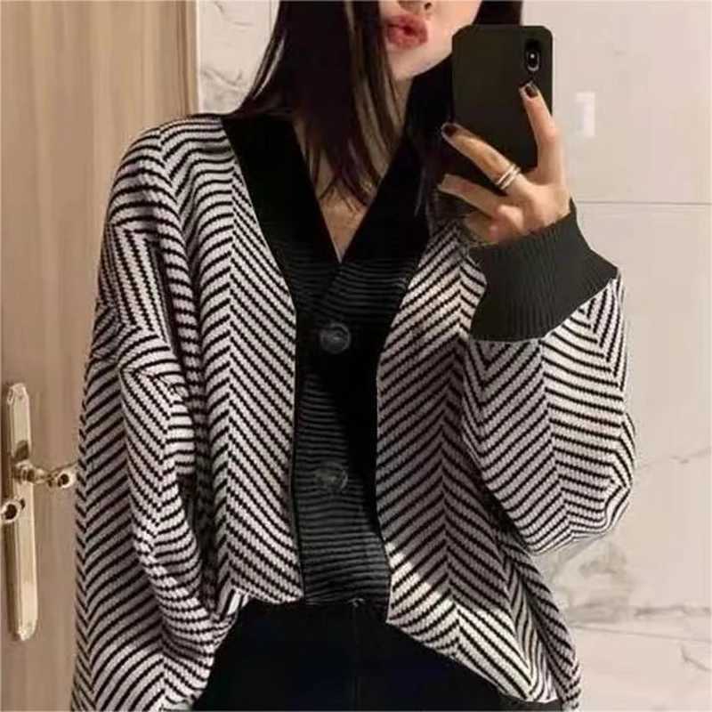 Janpanese Elegant VNeck Sweater Jacket Women Harajuku Stripe Knitting Cardigan Autumn Casual Loose Warm SingleBreasted TopsT251101