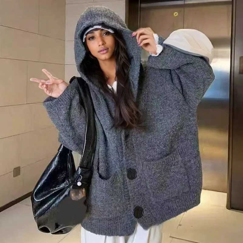 Autumn Casual Knitted Cardigan with Pockets Winter New Womens Vneck Longsleeved Loose Sweater Elegant Solid Color KnitwearT251101