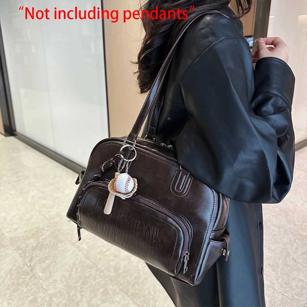 AutumnWinter Retro Underarm Bag Womens New Winter Large Capacity Handheld Bowling Bag Versatile Shoulder BagW251101