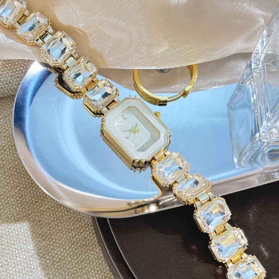 womens large section rhinestone chain rectangular color case rhinestone dial fashion European and American style ladies W251031