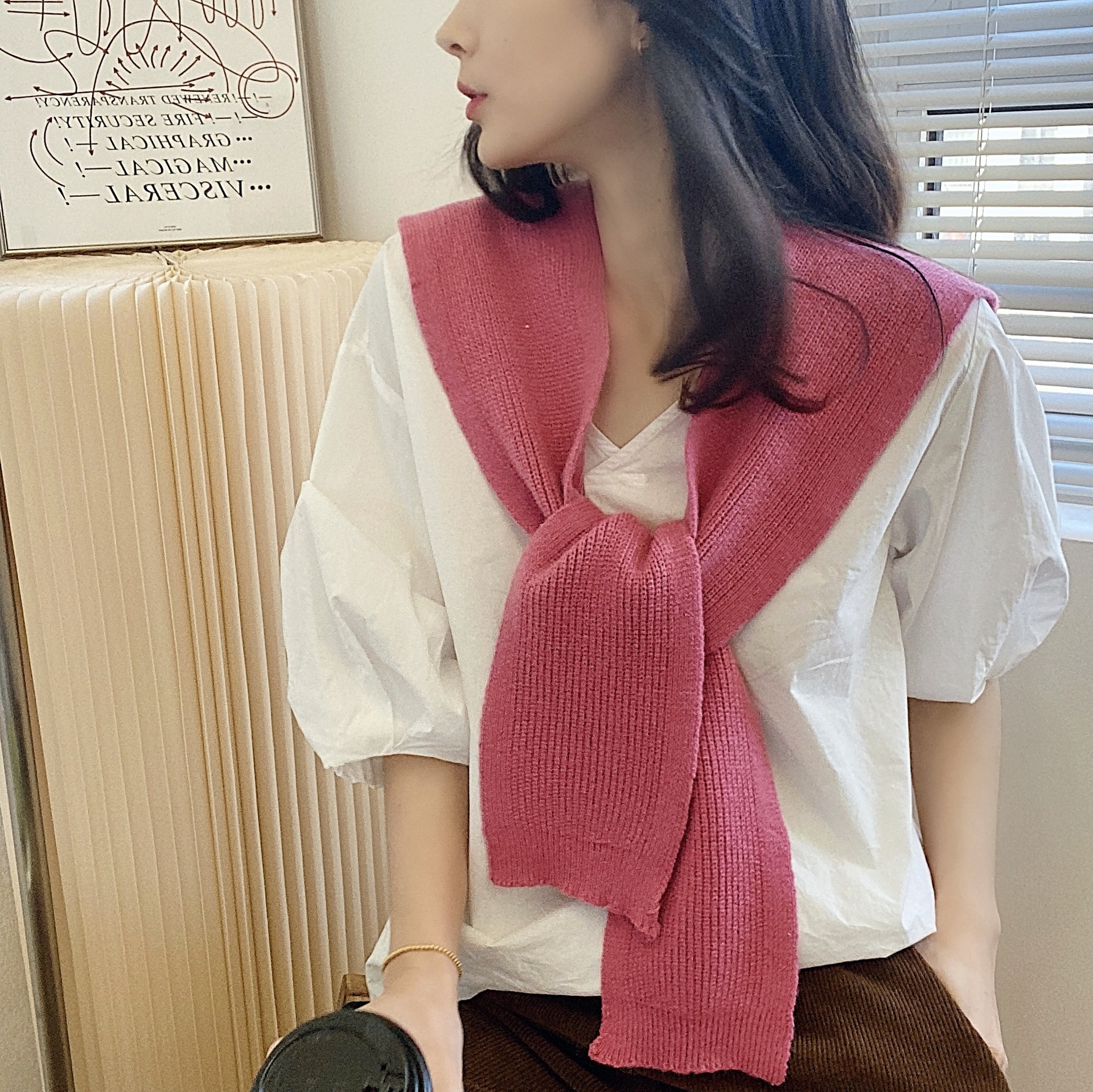 K281 New knitted shawl spring and autumn female net red cross cape small shawl outer wear high-end wool scarf 2025 false collar